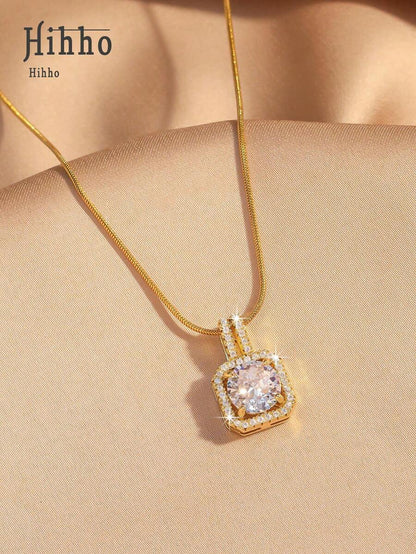 1pc Pink Gemstone Necklace, Gold Snake Bone Chain Luxurious Design, Suitable For Everyday Wear, Dates, Outfit Accessory