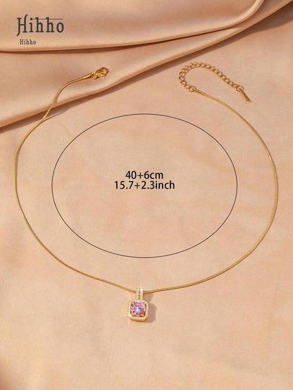 1pc Pink Gemstone Necklace, Gold Snake Bone Chain Luxurious Design, Suitable For Everyday Wear, Dates, Outfit Accessory