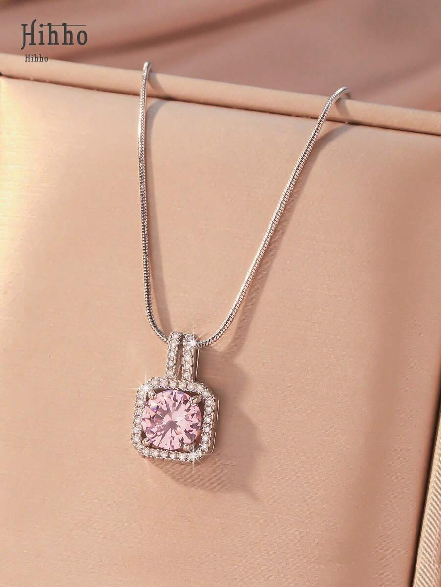 1pc Pink Gemstone Necklace, Gold Snake Bone Chain Luxurious Design, Suitable For Everyday Wear, Dates, Outfit Accessory