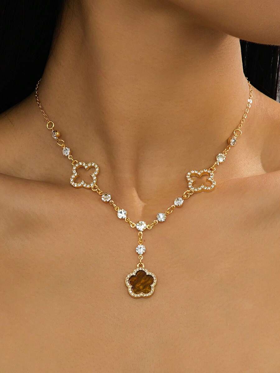 1pc Elegant Luxurious Hollow Four-Leaf Clover