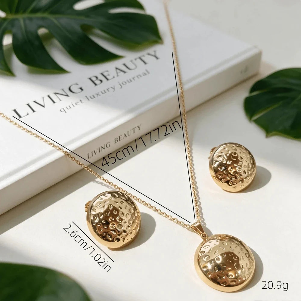 Vintage French Style Hammered Round Disc Necklace Set
