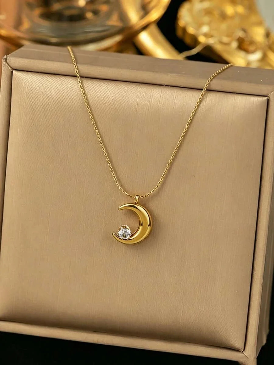 Fashionable Yellow Gold Ring
