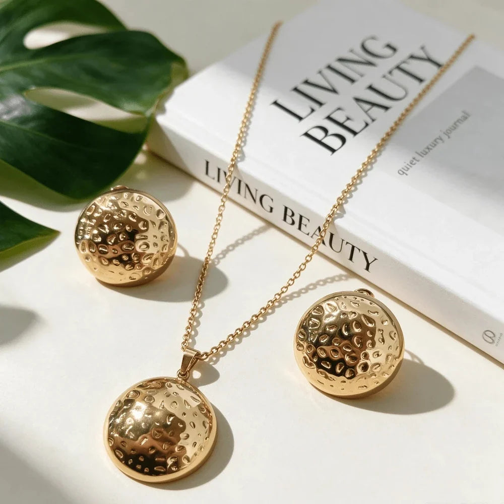 Vintage French Style Hammered Round Disc Necklace Set